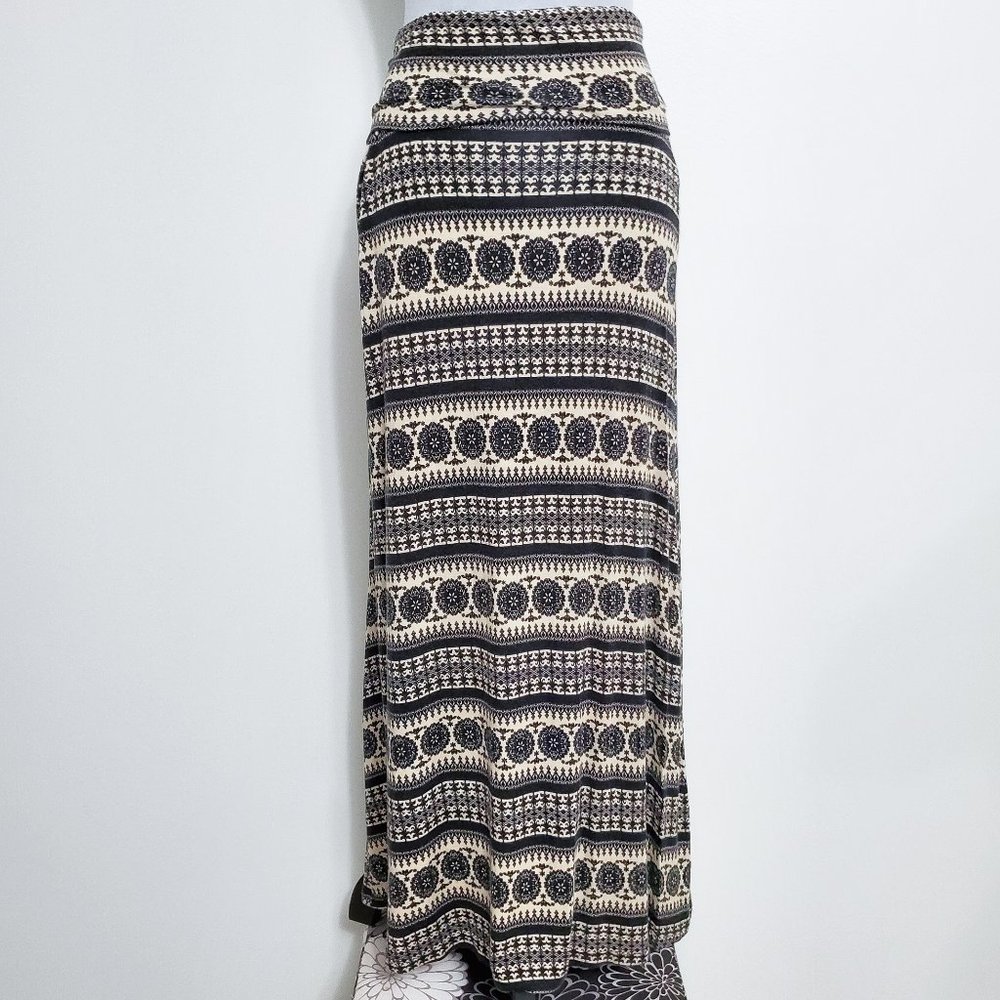 American Rag Boho Cream & Black Maxi Skirt